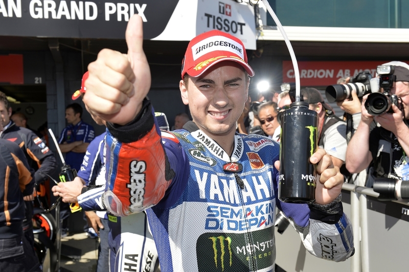 Lorenzo Undergoes Surgery On Collarbone, Thumb In Spain