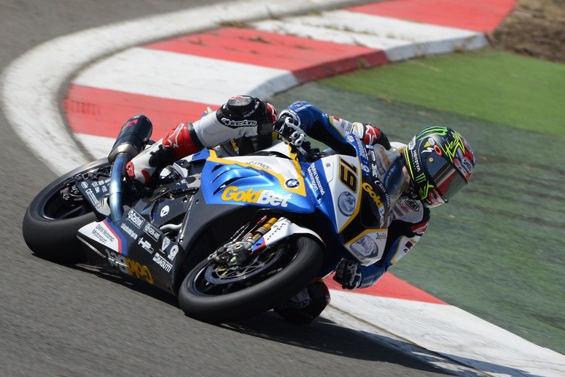 Davies Sets The Early Pace In World Superbike FP1 At Mazda Raceway Laguna Seca