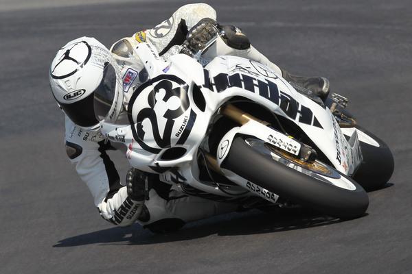 McCormick To Race Official BMW Motorrad Canada Entry In 2011 Parts Canada Superbike Championship