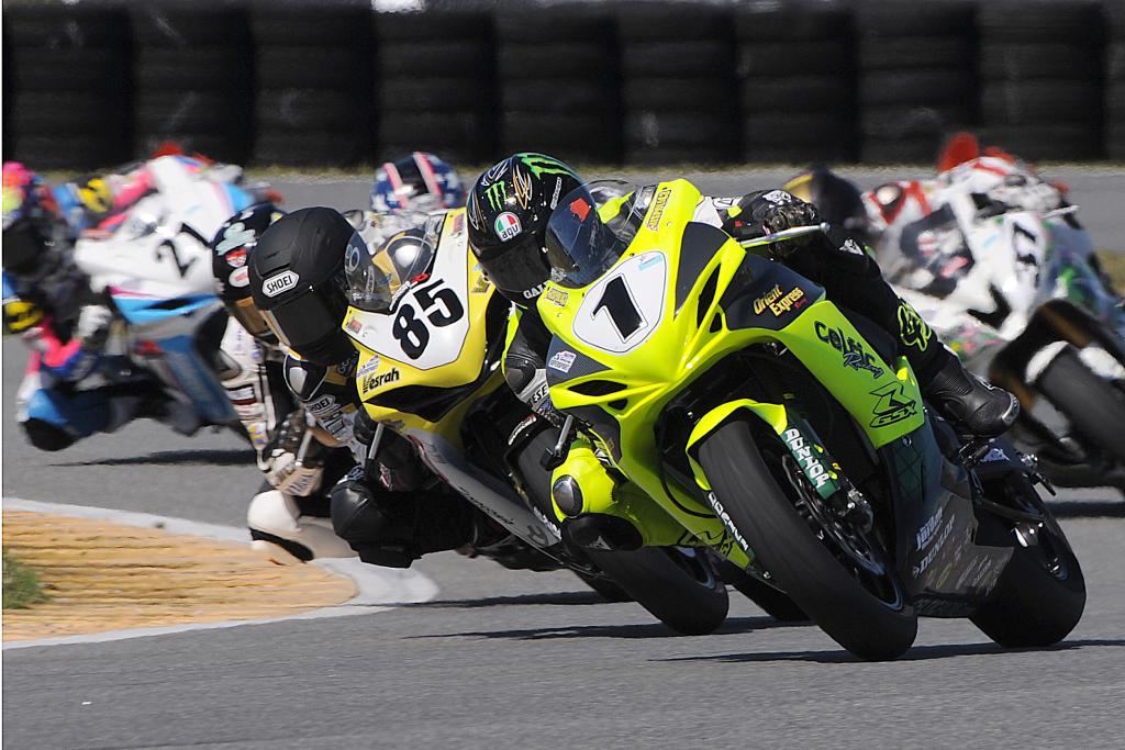 AMA Pro Racing Recaps The Motorcycle-Superstore.com SuperSport Races At Daytona