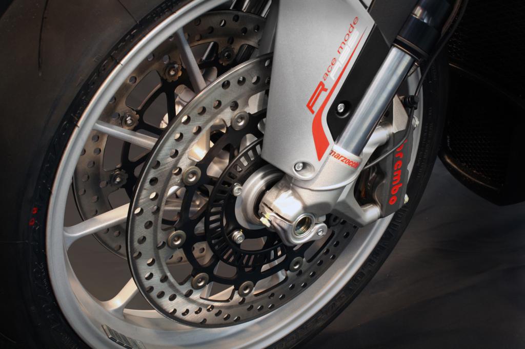 Adjustable ABS Now Available On All Four-Cylinder MV Agusta Brutales