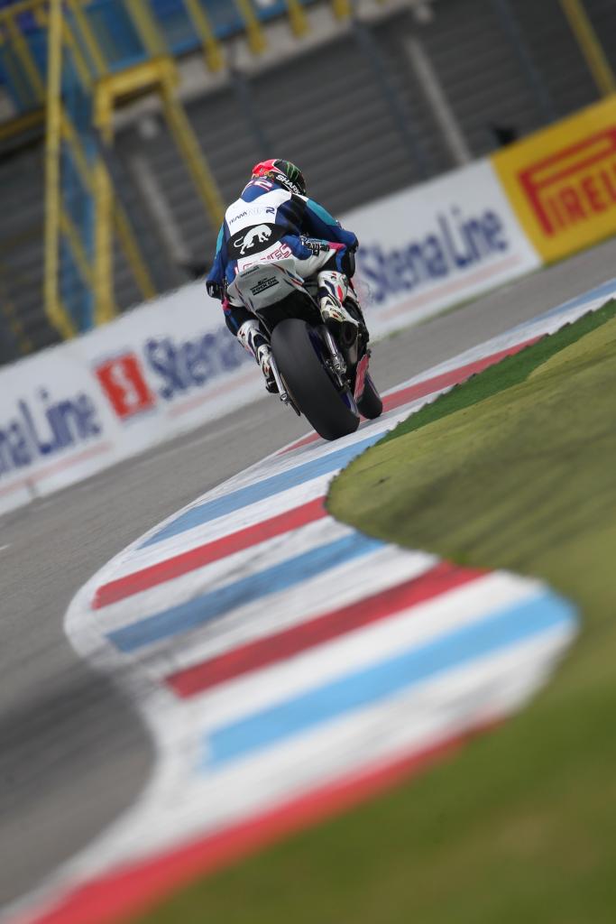 Alex Lowes Quickest In British Superbike Practice At Assen