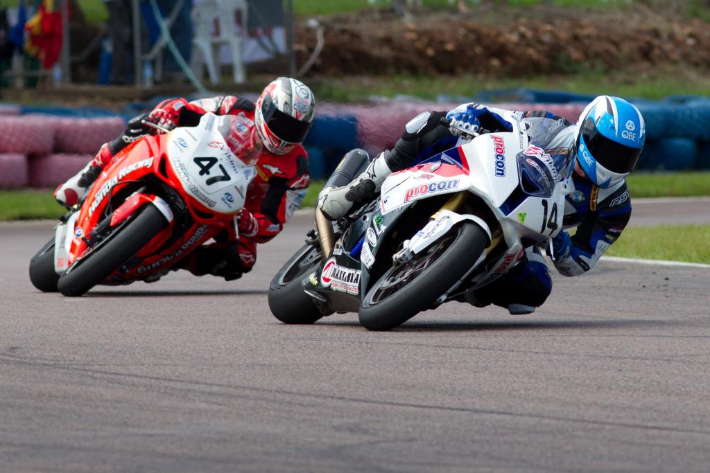 Allerton Wins Australian Superbike Race One With Last-Lap Pass At Barbagallo Raceway