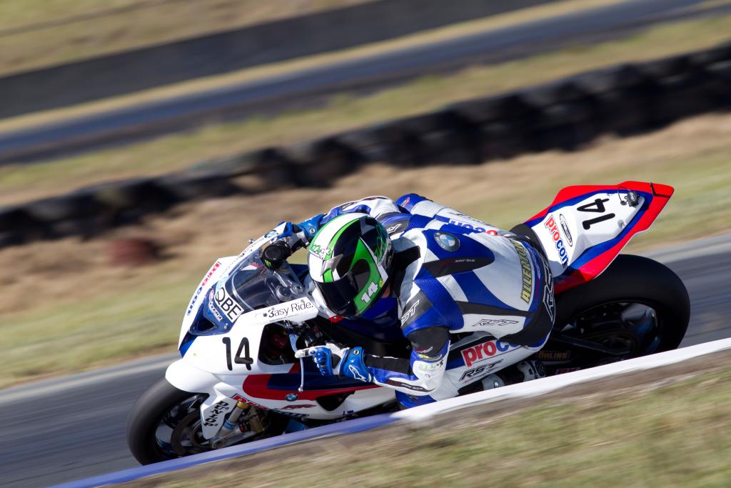 Allerton Sets The Pace During Australian Superbike Practice At Queensland Raceway