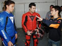 Campeones mundiales de Trial, Bou y Sanz probaran la Repsol Honda RC212V de Pedrosa en Valencia