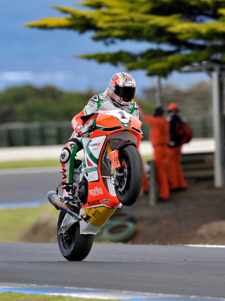Biaggi On Donington Park: We Must Not Underestimate The Thick Patrol Of English Riders