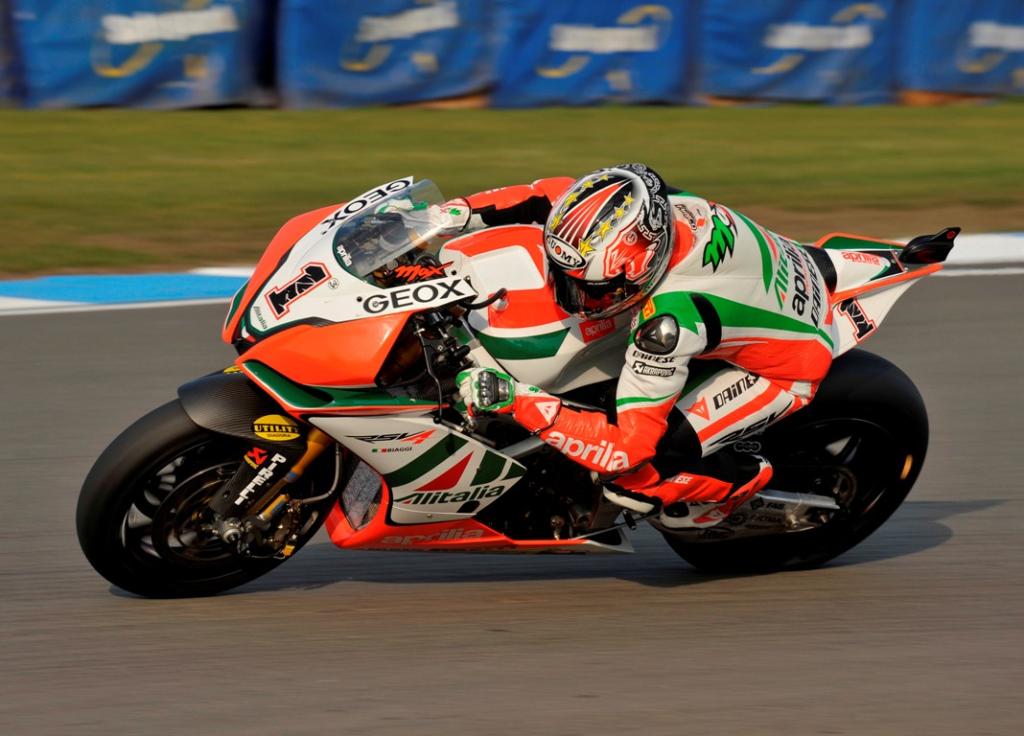 Updated: Biaggi On Provisional World Superbike Pole Position In England, Top 13 Separated By 1.066 Seconds