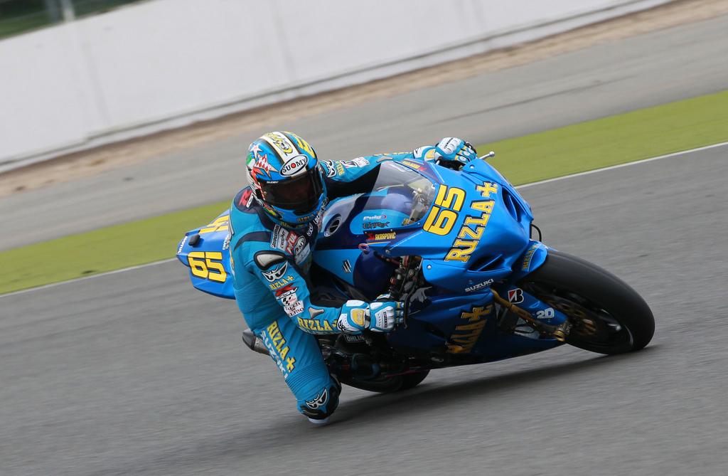 Rizla Suzuki Riders, Celebrities Tryout