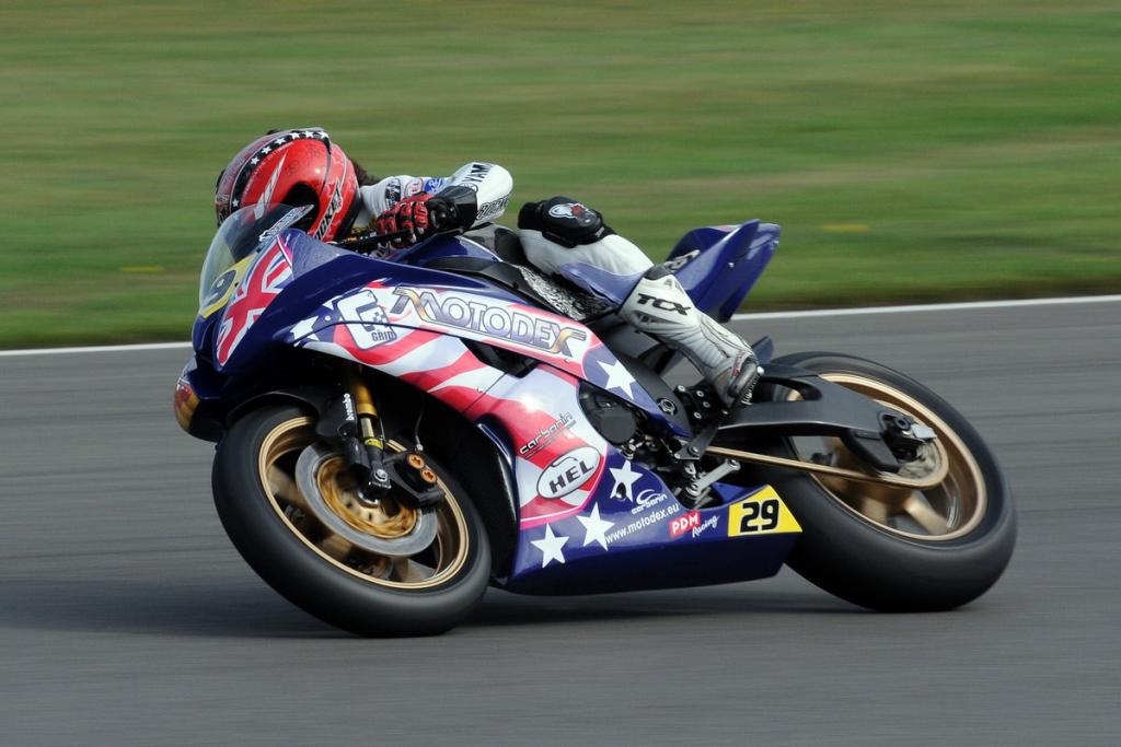 MotoDex Performance First Yamaha Planning To Compete In Entire 2012 British Supersport Championship
