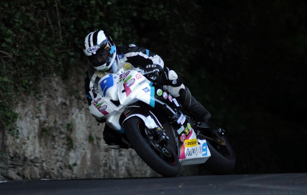 Results From Supersport Race Two At The Isle Of Man TT