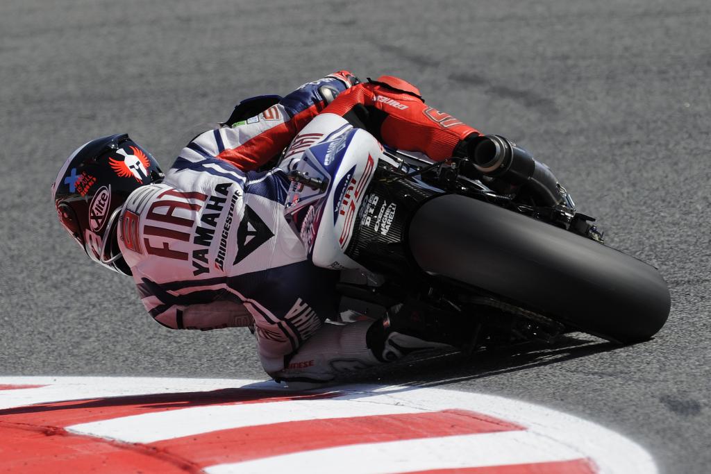 Lorenzo Fastest, Top 11 Covered By 1.022 Seconds In MotoGP Qualifying At Catalunya