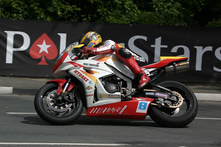Hutchinson Wins Supersport TT, And Other News From The Isle Of Man