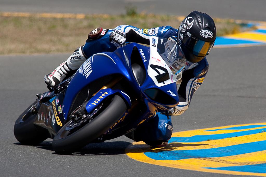 Updated Again Runaway Victory In AMA American Superbike Race One At Infineon Raceway Roadracing World Magazine Motorcycle Riding Racing Tech News