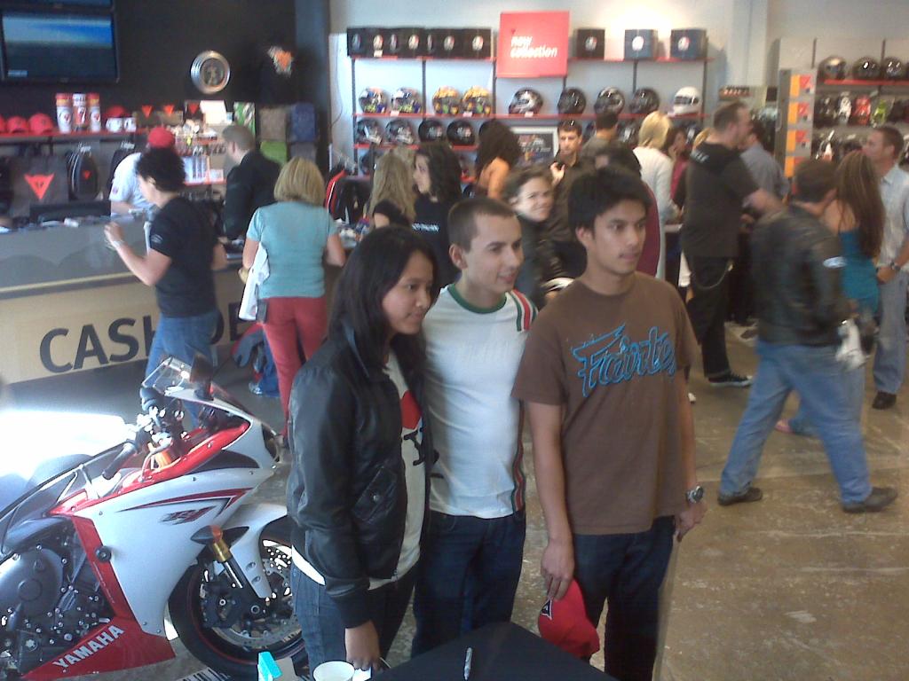 You've Got Until 6:00 p.m. Local Time To Meet Jorge Lorenzo At San Francisco's D-Store