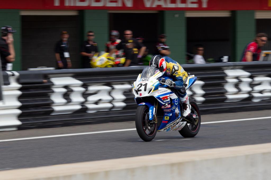 Josh Waters Wins Both Australian Superbike Races At Hidden Valley