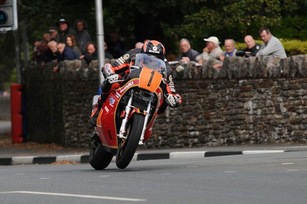 Farquhar Takes His Third Victory Of The Week At Manx GP