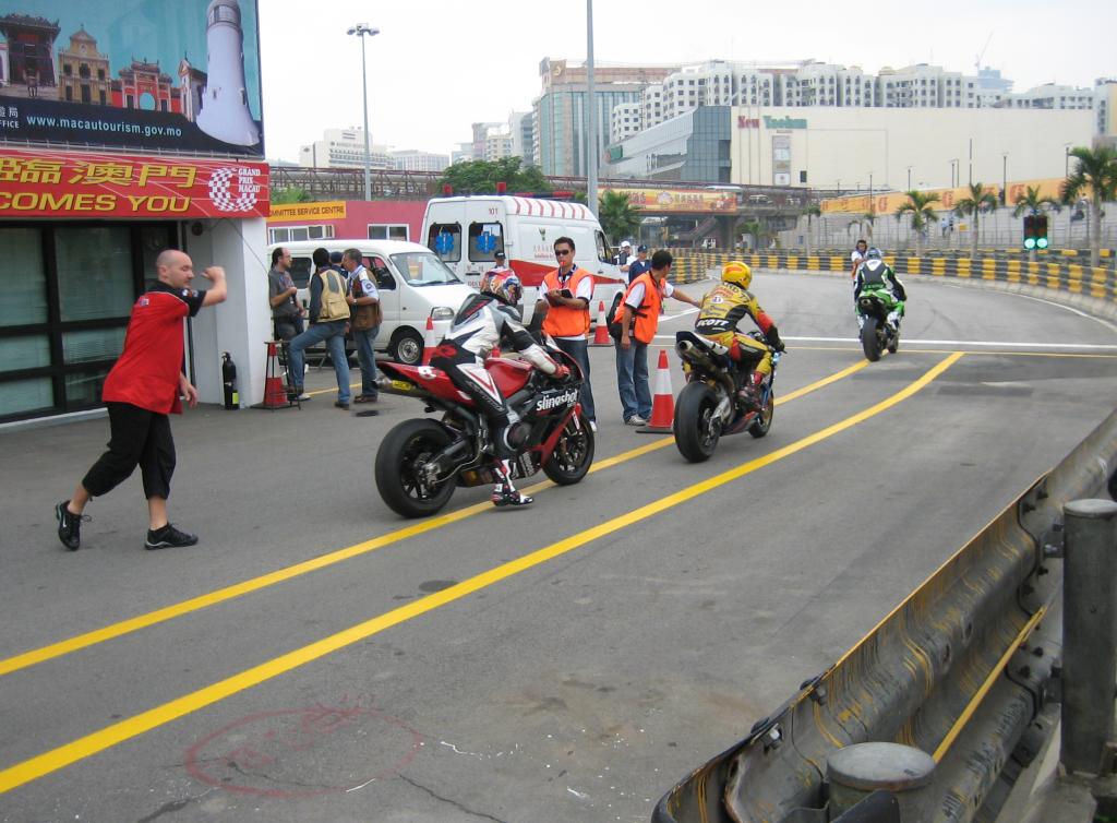 Updated: Rutter Tops First Qualifying Round At Guia Circuit, Toye In Fourth