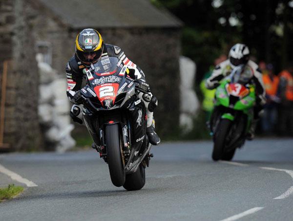Martin Wins Senior Race At Southern 100 On The Isle Of Man