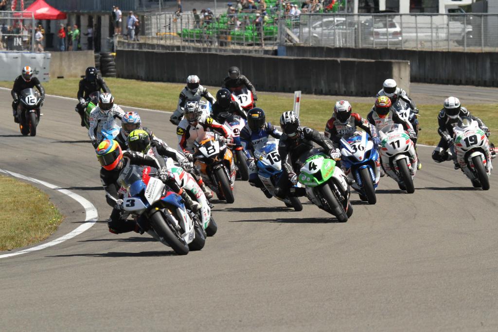 Stroud Injured, Frost Wins, Charlett Leads New Zealand's Suzuki Tri-Series