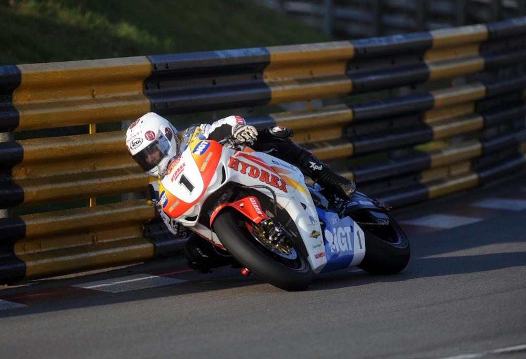 Updated: Easton Beats Cummins By 0.381-Second To Win Macau GP, Toye Top American In Ninth