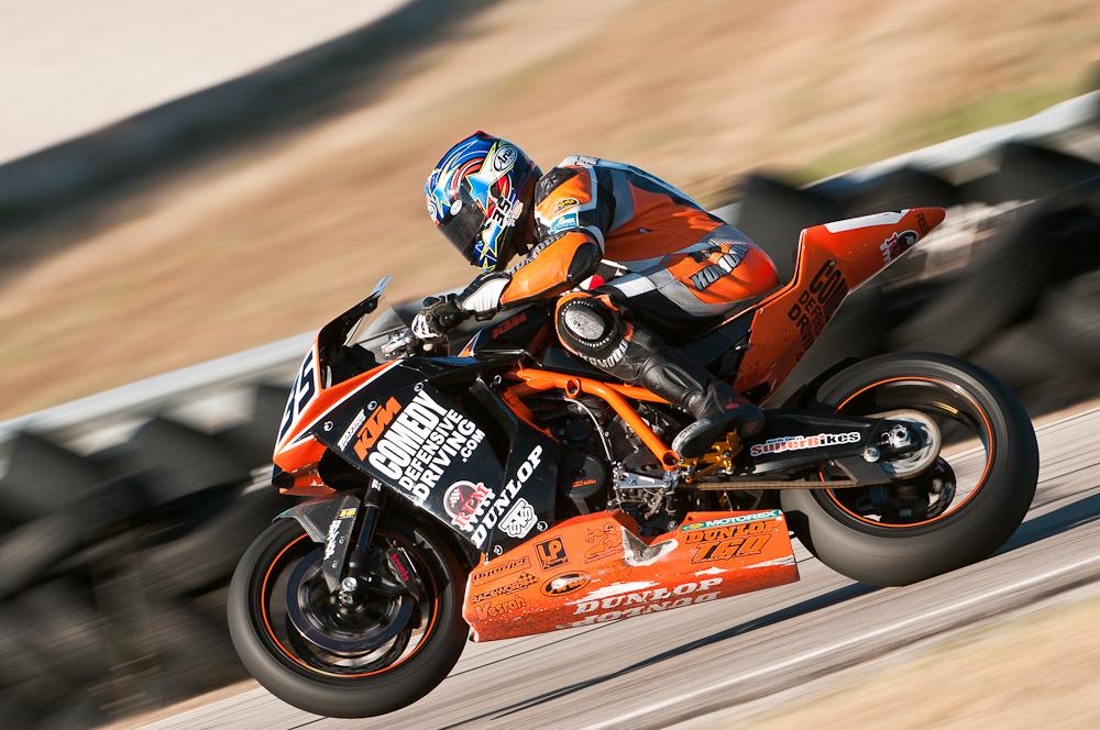 Howard Edges Dominguez For CMRA #1 Plate At Texas World Speedway