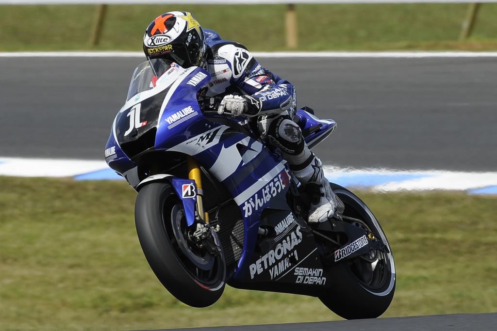 Lorenzo Returns Home To Spain After Successful Surgery In Australia