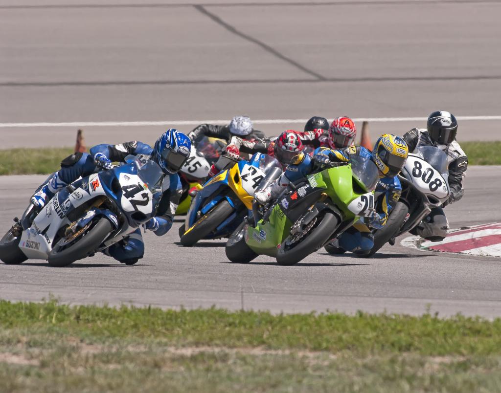 MRA Racing At Pikes Peak International Raceway This Coming Weekend