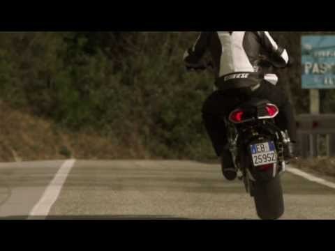 Video: MV Agusta Teases New Dragster 800