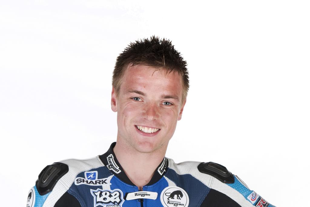 Alex Lowes Will Fill In For Castrol Honda's Injured Jonathan Rea