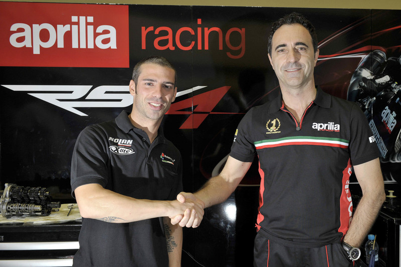 Melandri Will Join Guintoli On Aprilia Factory World Superbike Team