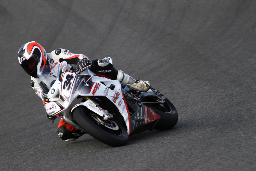Del Amor To Race For BMW Motorrad Competicion Team In 2011 CEV/Spanish Stock Extreme Championship