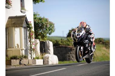 Updated: Donald Turns First Ever 131 mph Lap During Practice At Isle Of Man