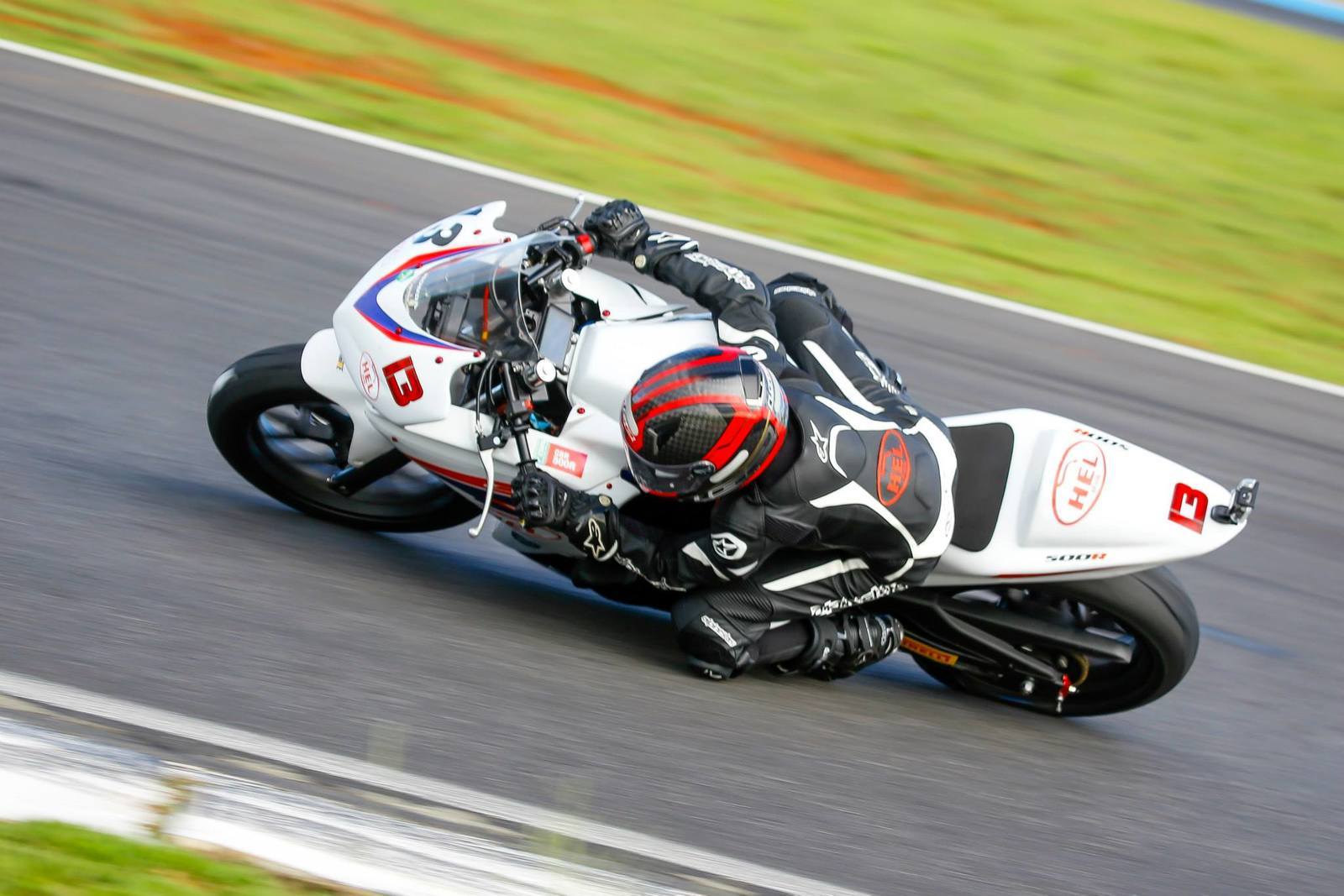 Honda Racing é destaque no primeiro dia de Brasileiro de Motocross em  Interlagos