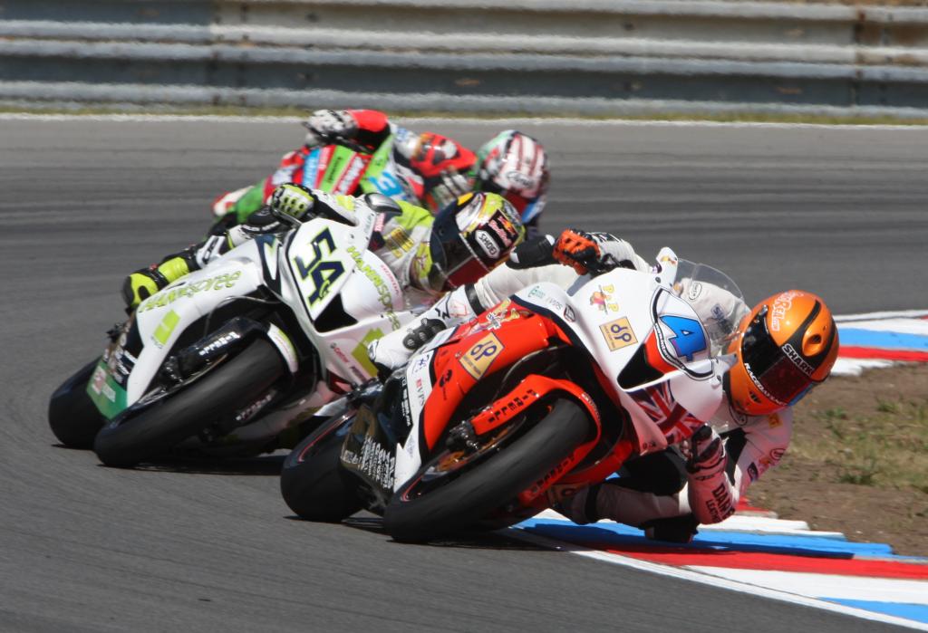 Gino Rea Stays With Intermoto Czech For 2011 Supersport World Championship Season
