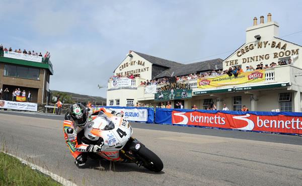 Hutchinson Wins Superbike TT At The Isle Of Man