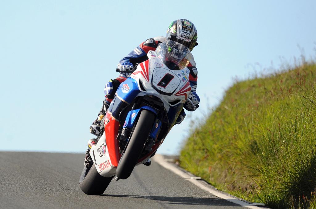Honda TT Legends Amor, McGuinness Will Be Back In Action This Coming Weekend At The Ulster GP