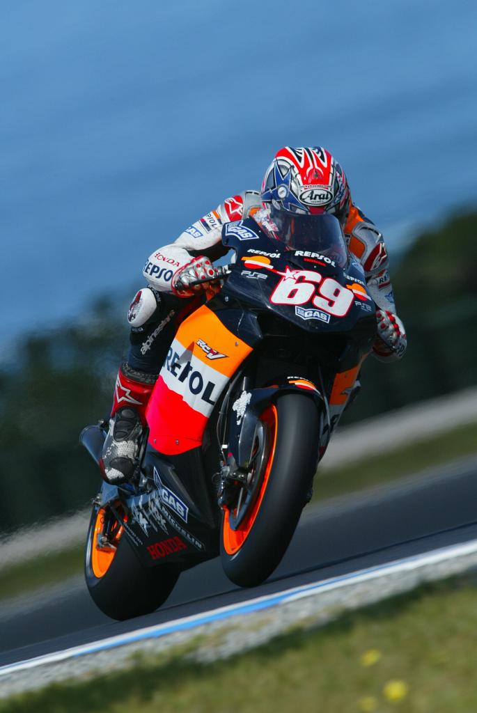 Nicky Hayden Takes MotoGP Pole Position With New Lap Record At Phillip Island