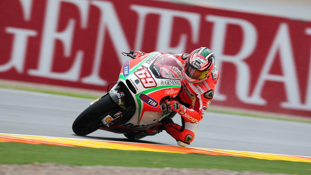 Nicky Hayden Shines During Wet Opening MotoGP Practice At Valencia