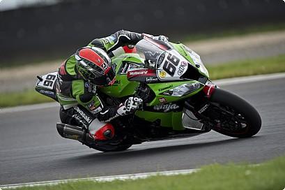 Sykes Re-Signs With Kawasaki World Superbike Team For 2013 Season