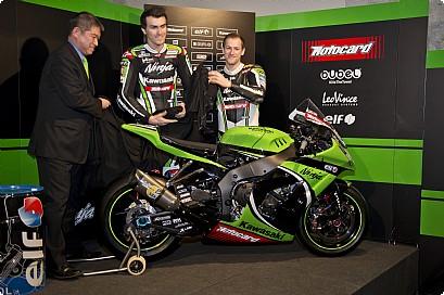 Kawasaki Introduces Its 2013 World Superbike Team In Spain
